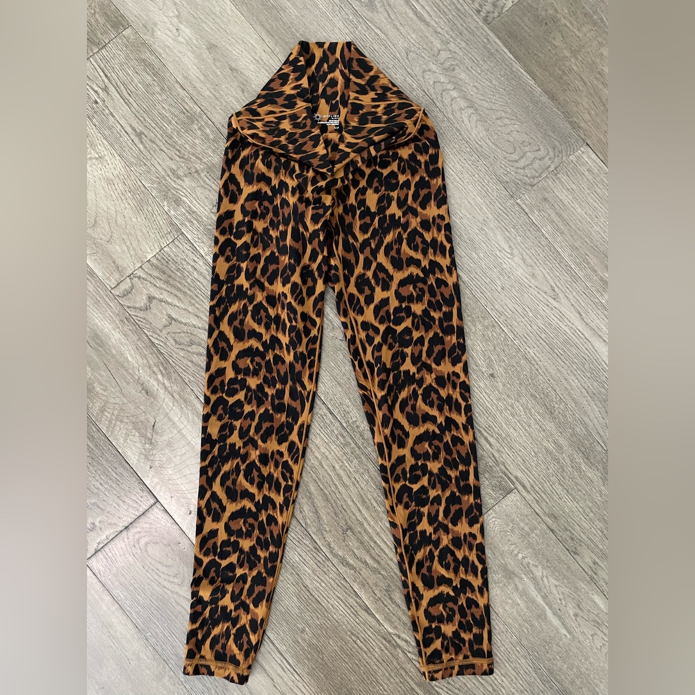 Offline Leopard Leggings